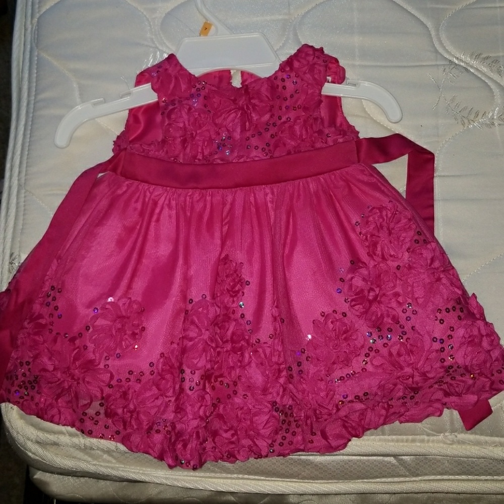 A  infant dress